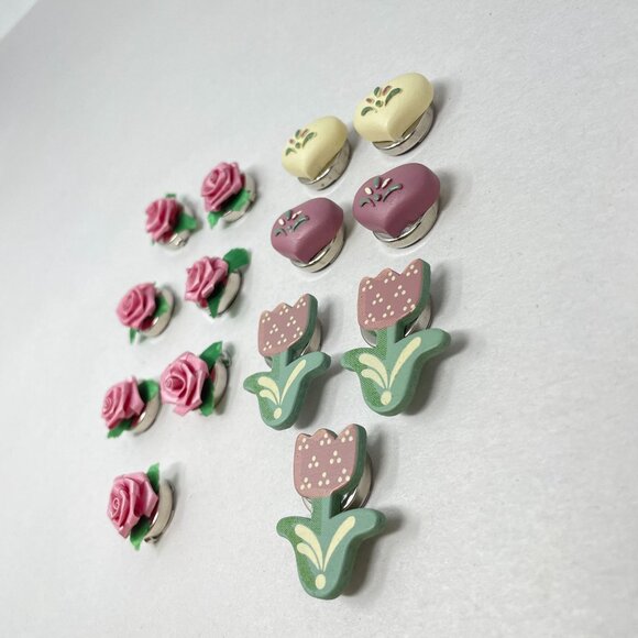 Floral Hearts Button Covers Pink Vintage 80s Faux Wood Country Charm Kitchy Cute - Picture 4 of 10